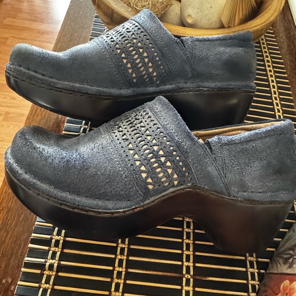 Ariat Navy Leather Slip-On clogs 10 - Picture 13 of 13